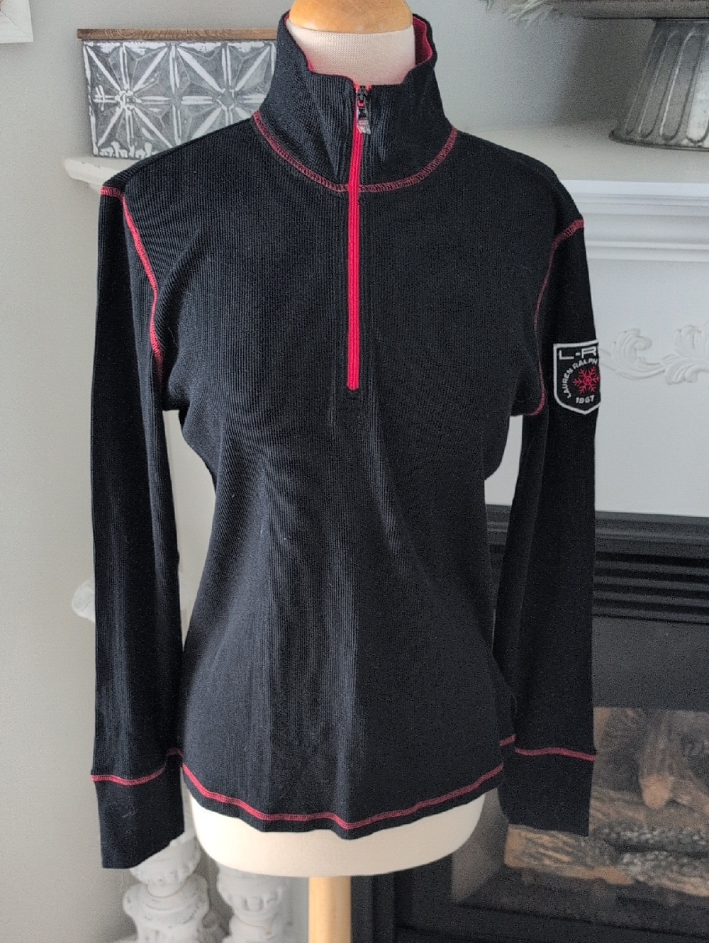 Lauren Ralph Lauren Women's Black Ribbed Pullover with Red Trim Size Large